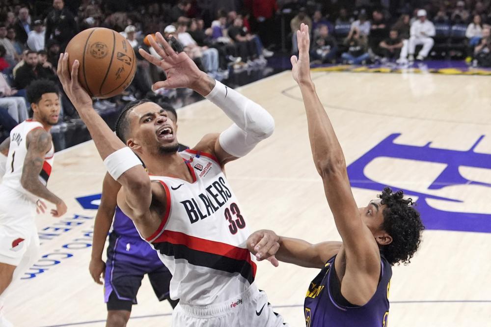 在本场半决 在本场半决